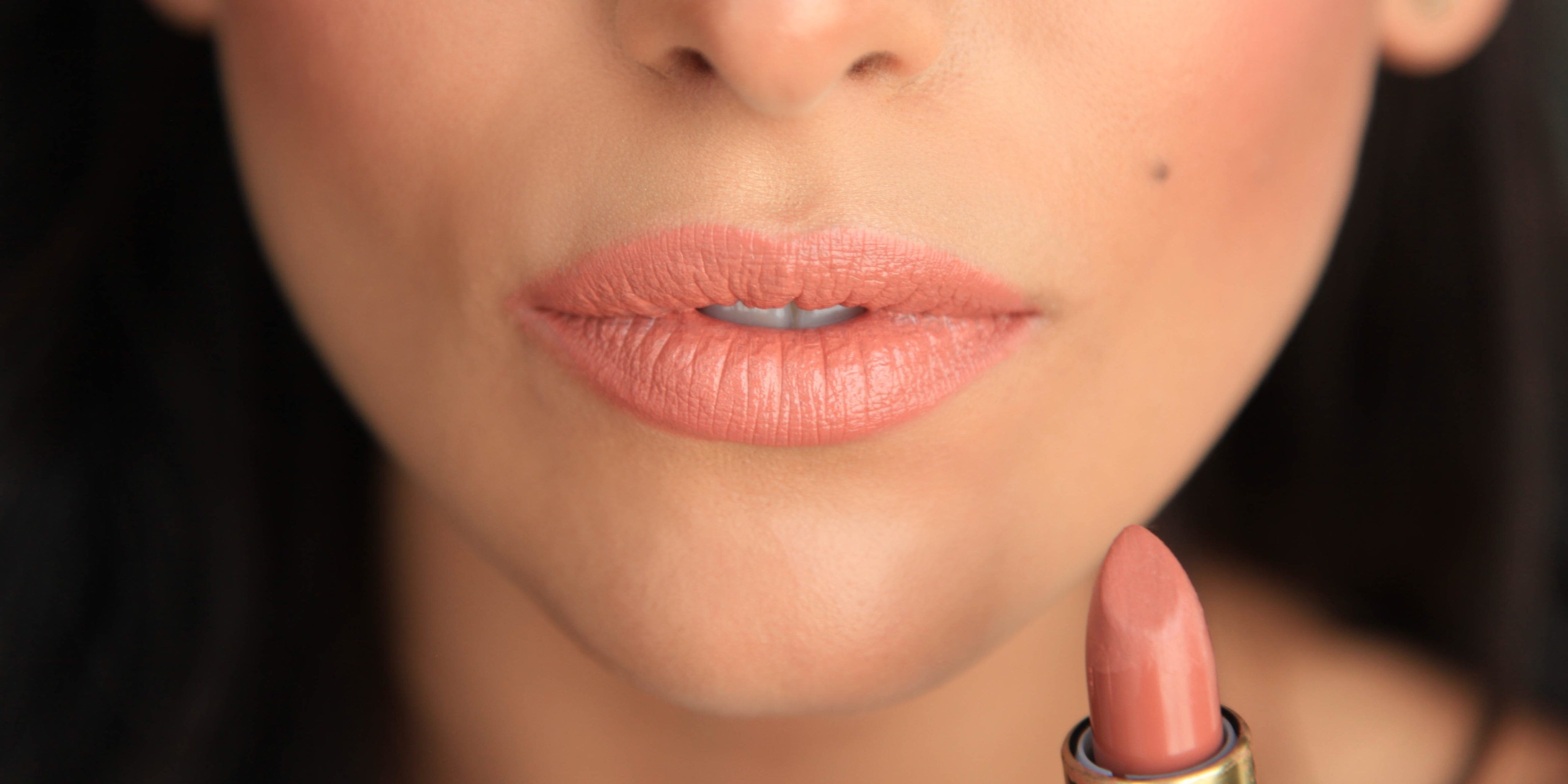 Get A Perfect Nude Lip With Our Guide ReviewThis