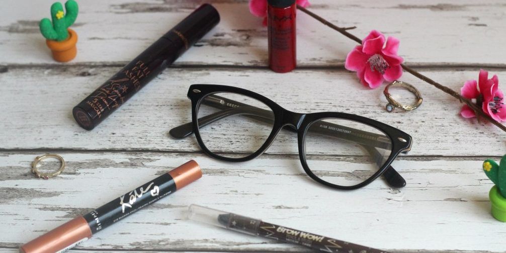Eyeliner With Glasses How To Best Use Eye Makeup Reviewthis