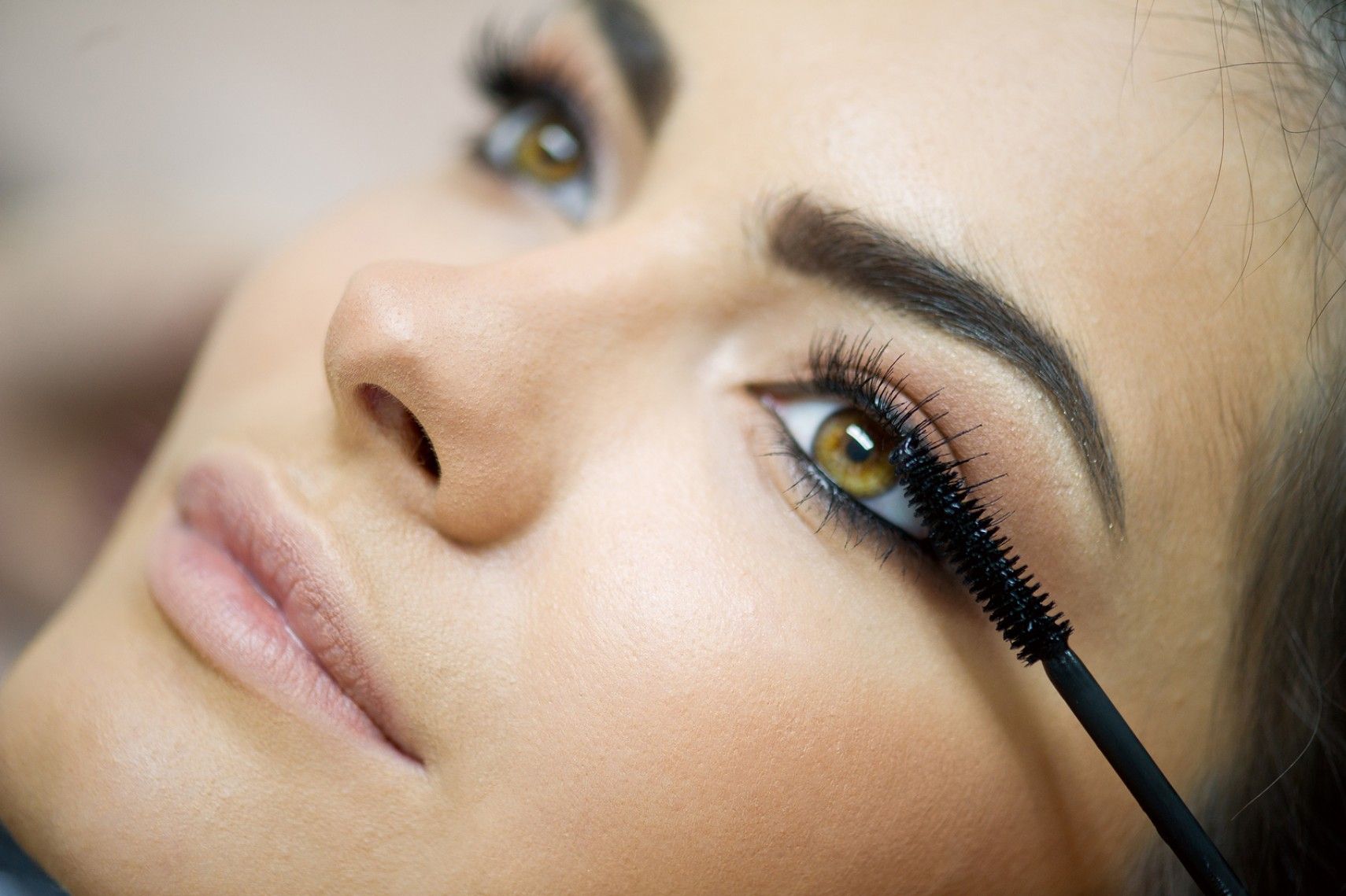 Eye Infections How to Avoid Irritation Caused By Makeup