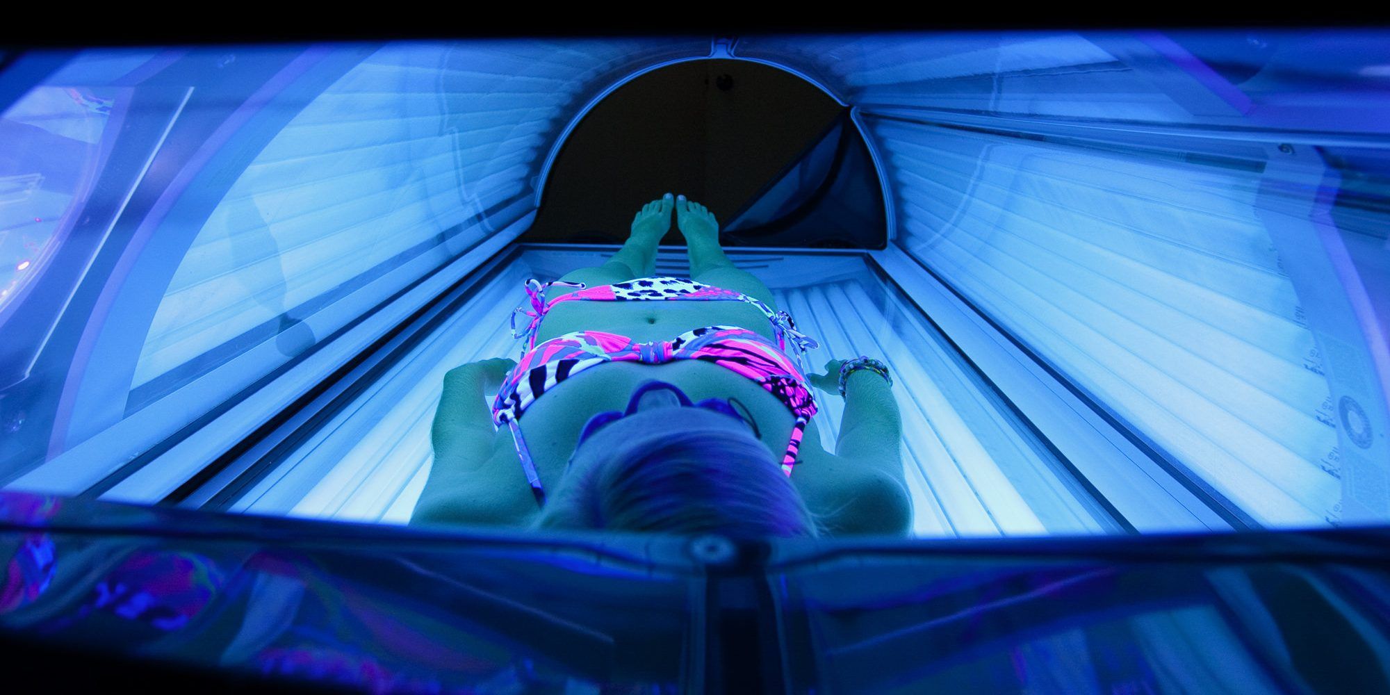 The Skinny On Whether Tanning Beds Are Safe To Use Reviewthis 