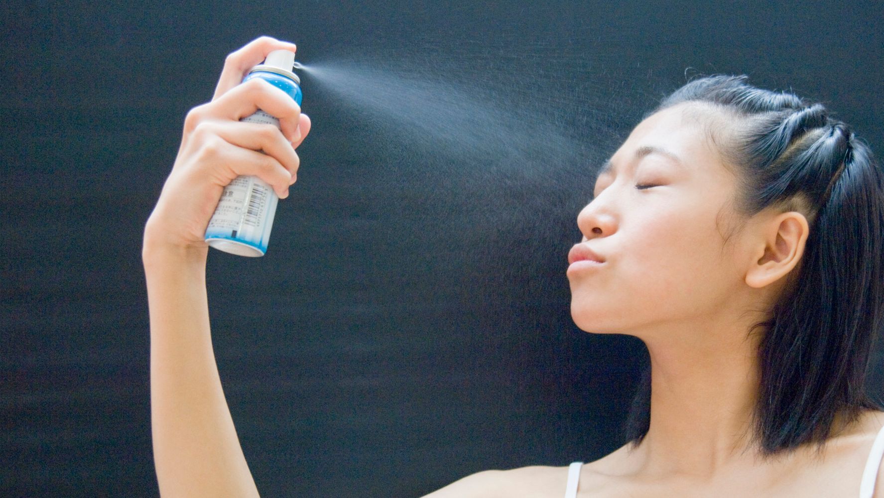 how-to-use-setting-spray-to-make-makeup-last-all-night