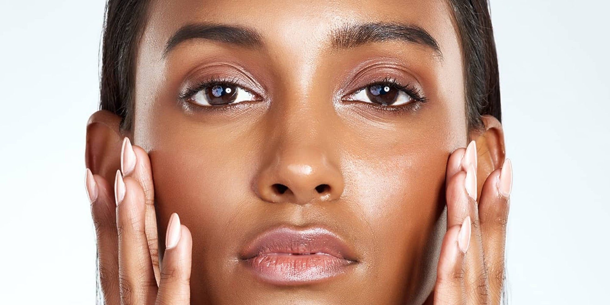 here-s-the-scoop-on-whether-face-oil-will-cause-pimples-and-breakouts
