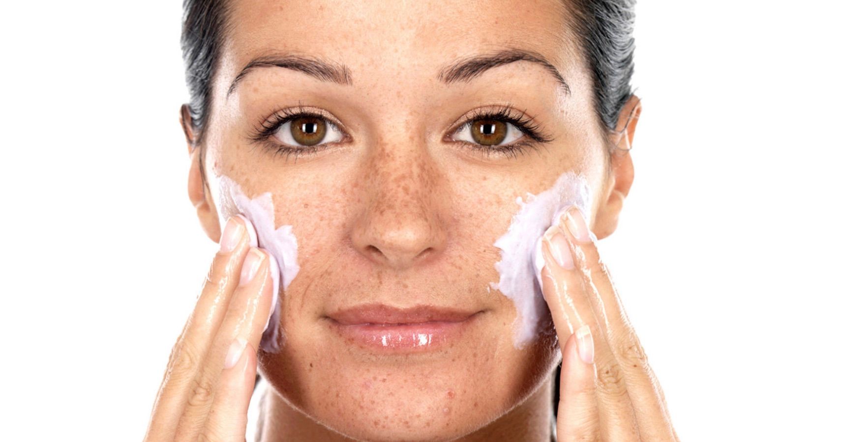 your-guide-to-using-face-exfoliators-reviewthis