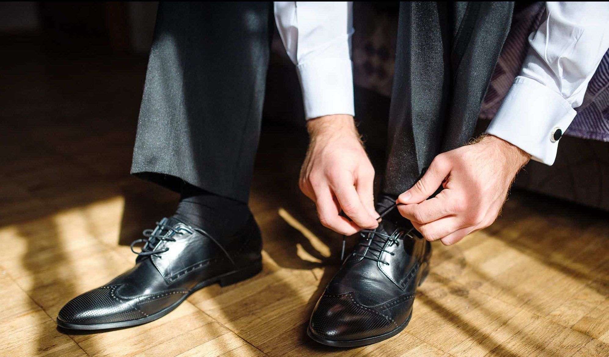 What Dress Shoes Should You Wear With Each Color of Pants?