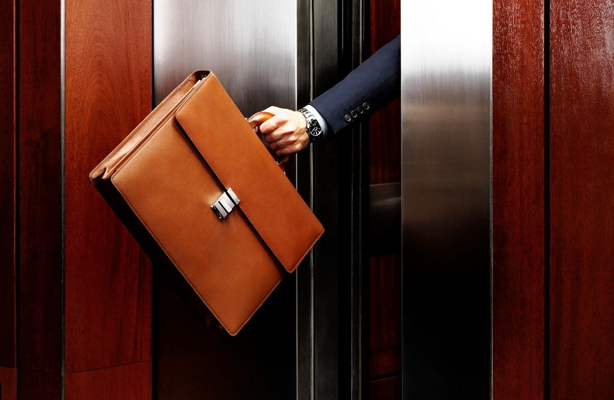 Do People Still Use Briefcases? ReviewThis