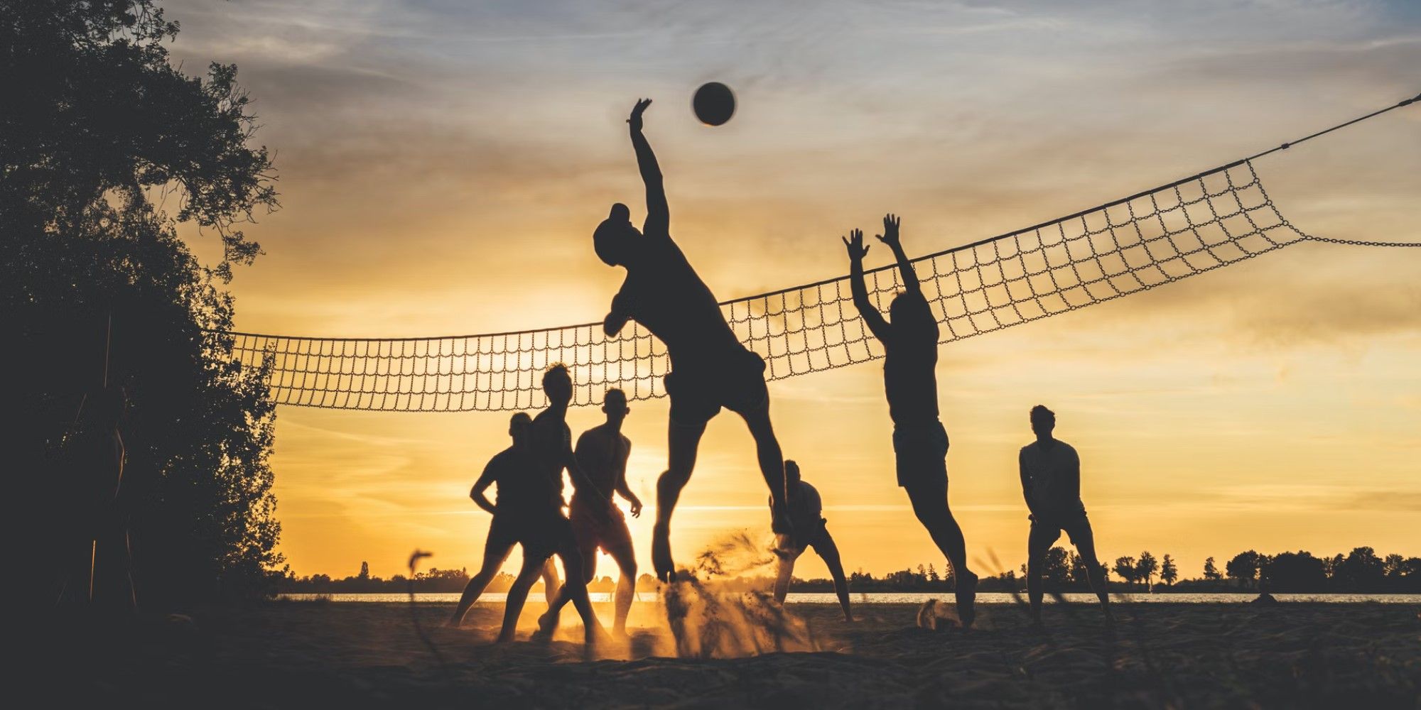 The Differences Between Beach Volleyball And Indoor Volleyball